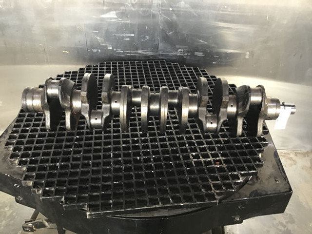 Liebherr Crankshaft D926 - Crankshaft: picture 4 Liebherr Crankshaft D926 - Crankshaft: picture 4