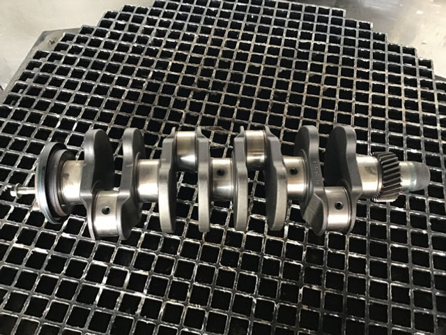 Liebherr Crankshaft - Crankshaft: picture 2 Liebherr Crankshaft - Crankshaft: picture 2