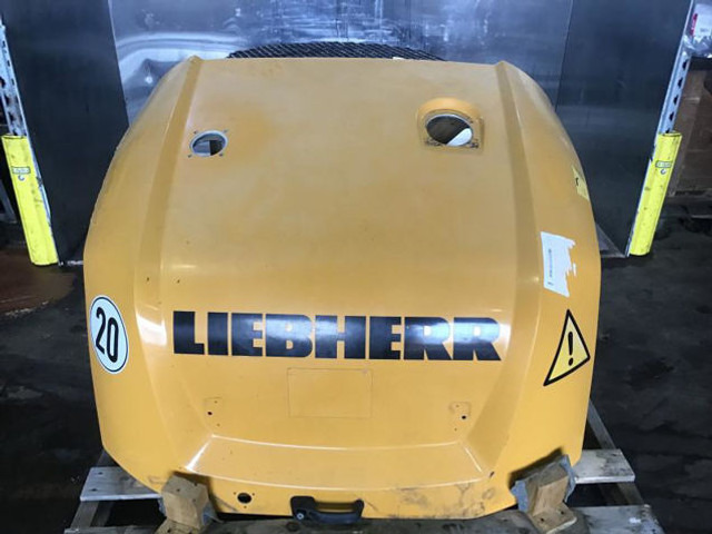 Liebherr Engine Hood - Hood: picture 2 Liebherr Engine Hood - Hood: picture 2