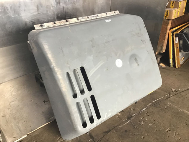 Liebherr Engine Hood - Hood: picture 2 Liebherr Engine Hood - Hood: picture 2
