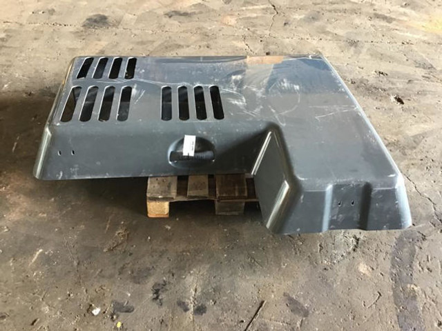 Liebherr Engine Hood - Hood: picture 2 Liebherr Engine Hood - Hood: picture 2