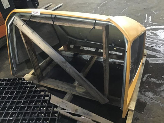 Liebherr Engine Hood - Hood: picture 4 Liebherr Engine Hood - Hood: picture 4