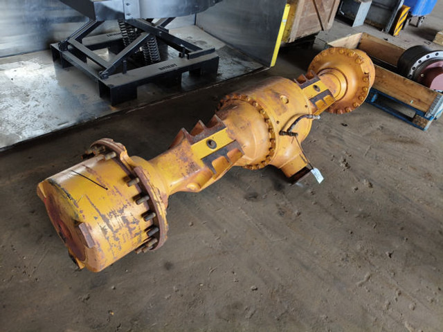 Liebherr Front Axle - Front axle: picture 1 Liebherr Front Axle - Front axle: picture 1