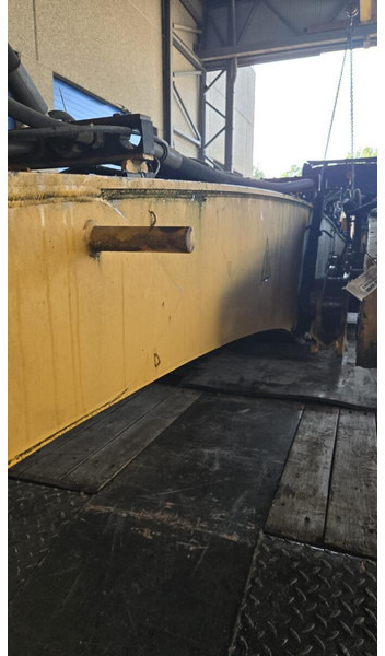 Liebherr Industrial Boom - Body and exterior: picture 2 Liebherr Industrial Boom - Body and exterior: picture 2