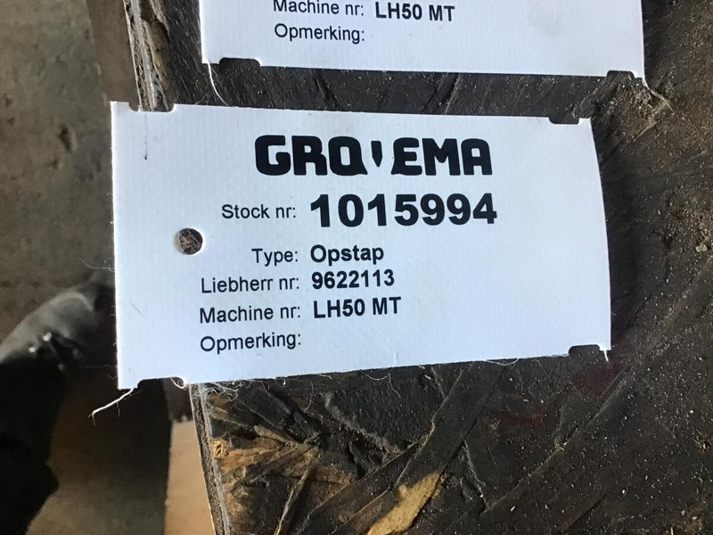 Liebherr - Cab and interior: picture 2 Liebherr - Cab and interior: picture 2