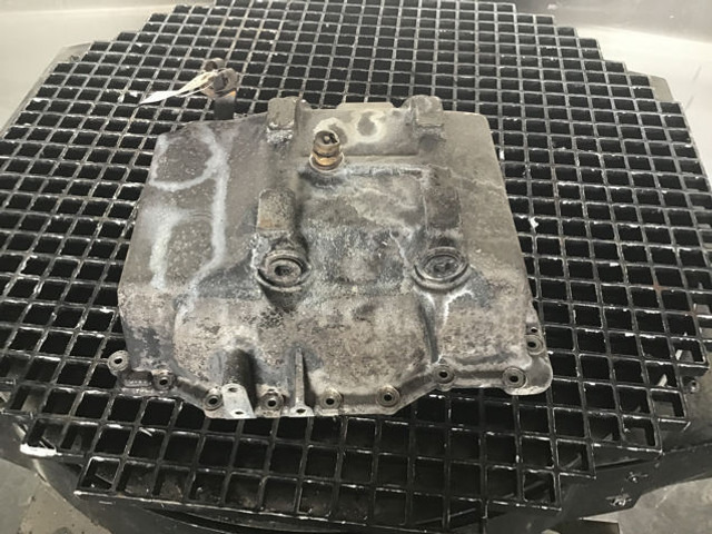 Liebherr Oil Sump - Crankcase: picture 2 Liebherr Oil Sump - Crankcase: picture 2