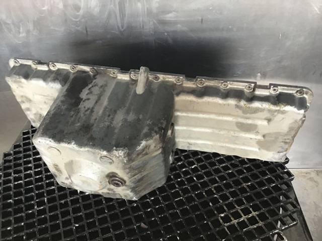 Liebherr Oil Sump - Crankcase: picture 1 Liebherr Oil Sump - Crankcase: picture 1
