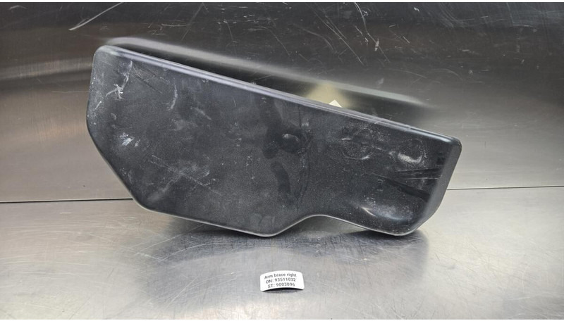 Cab and interior Liebherr PR766: picture 1