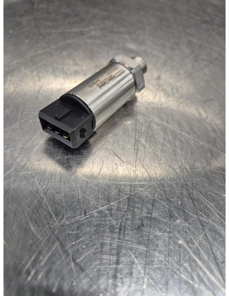 Liebherr Pressure Transmitter - Sensor: picture 2 Liebherr Pressure Transmitter - Sensor: picture 2