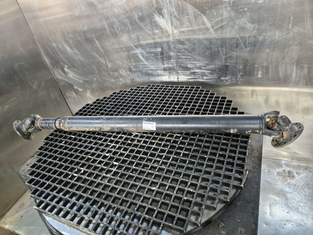 Liebherr Propellor Shaft - Drive shaft: picture 3 Liebherr Propellor Shaft - Drive shaft: picture 3