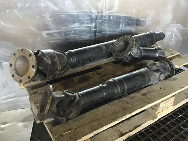 Liebherr Propellor Shaft - Drive shaft: picture 1 Liebherr Propellor Shaft - Drive shaft: picture 1