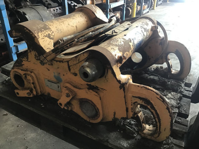 Liebherr Quick Hitch SW-66 - Quick coupler: picture 1 Liebherr Quick Hitch SW-66 - Quick coupler: picture 1