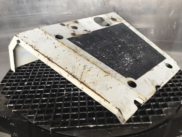 Liebherr R924 COMPACT - Hood: picture 1 Liebherr R924 COMPACT - Hood: picture 1