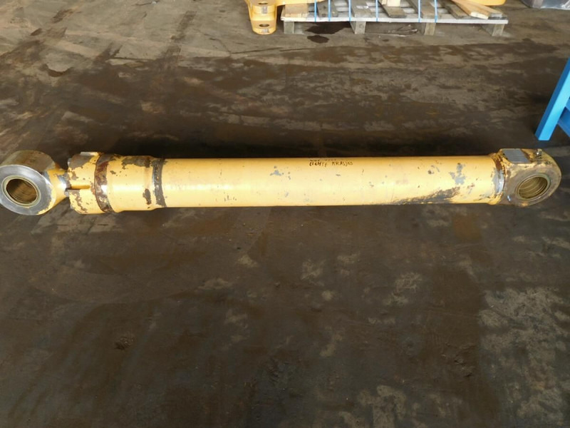 Liebherr R954 - Hydraulic cylinder: picture 2 Liebherr R954 - Hydraulic cylinder: picture 2
