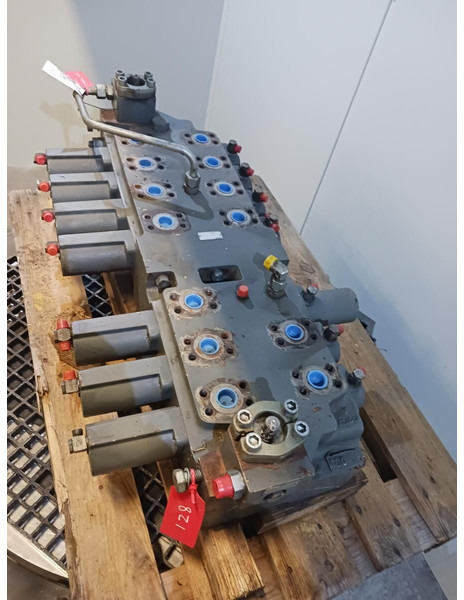 Liebherr R954C / A954C Li / A954C Li EDC - Hydraulics: picture 1 Liebherr R954C / A954C Li / A954C Li EDC - Hydraulics: picture 1