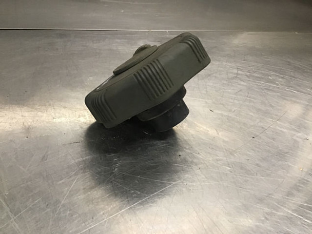 Liebherr Tank Cap - Fuel processing/ Fuel delivery: picture 2 Liebherr Tank Cap - Fuel processing/ Fuel delivery: picture 2