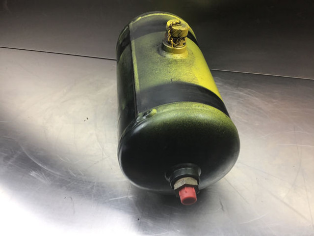 Liebherr Tank - Expansion tank: picture 3 Liebherr Tank - Expansion tank: picture 3