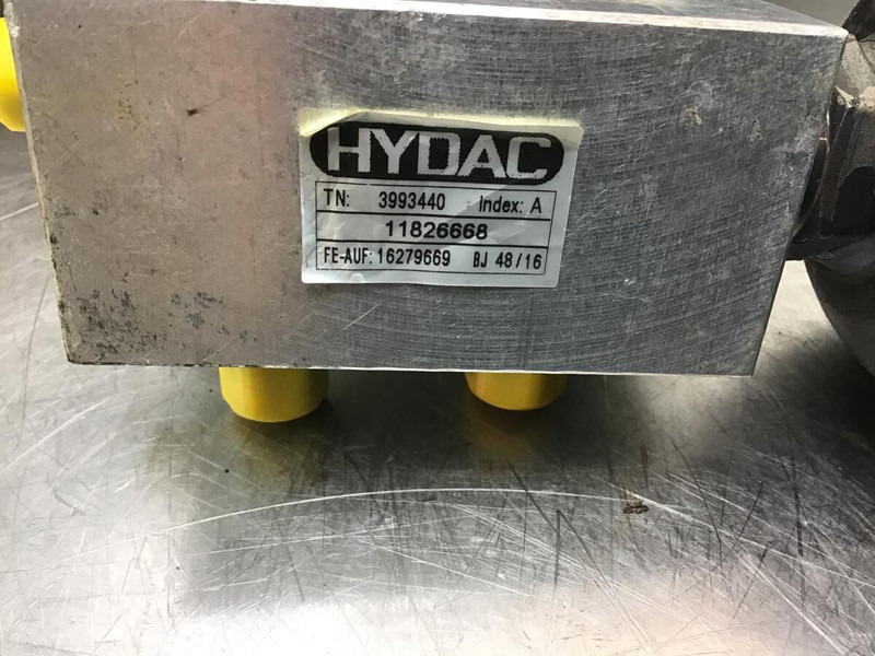 Liebherr Valveblock - Hydraulics: picture 2 Liebherr Valveblock - Hydraulics: picture 2