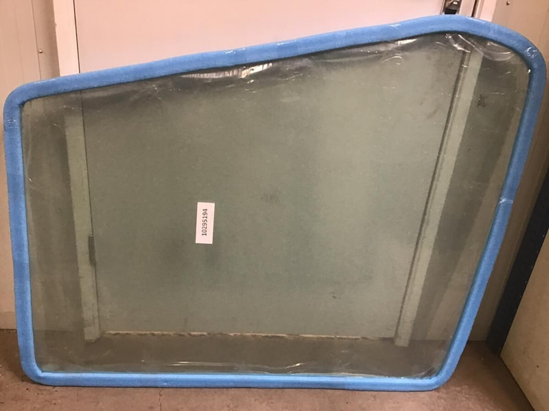 Liebherr Window Glass - Window and parts: picture 2 Liebherr Window Glass - Window and parts: picture 2