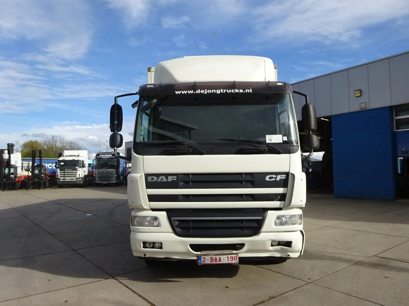 DAF CF 65.250 Closed Box / Euro 5 / Dhollandia - Box truck: picture 2 DAF CF 65.250 Closed Box / Euro 5 / Dhollandia - Box truck: picture 2