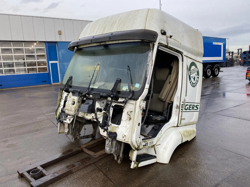 Renault Premium Cabine - Cab chassis truck: picture 3 Renault Premium Cabine - Cab chassis truck: picture 3