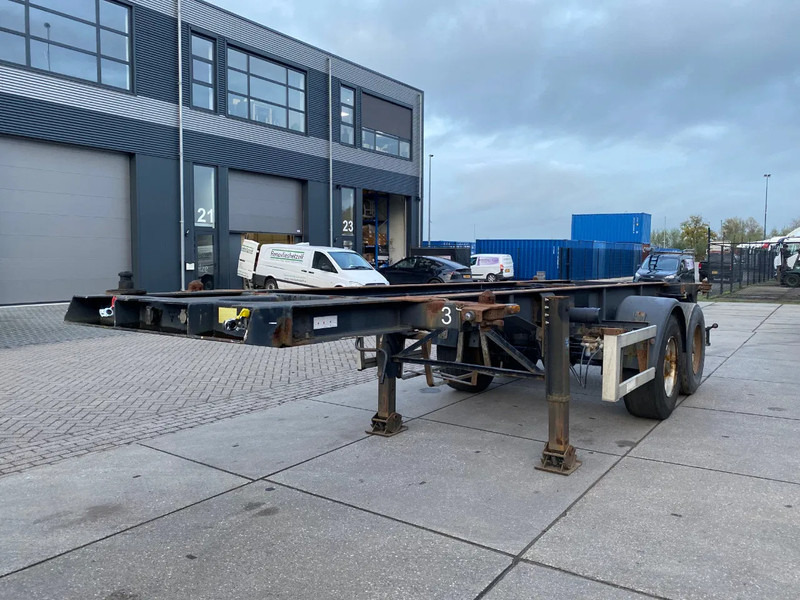 Renders Euro 700 / Container Chassis / 20 FT - Container transporter/ Swap body semi-trailer: picture 4 Renders Euro 700 / Container Chassis / 20 FT - Container transporter/ Swap body semi-trailer: picture 4