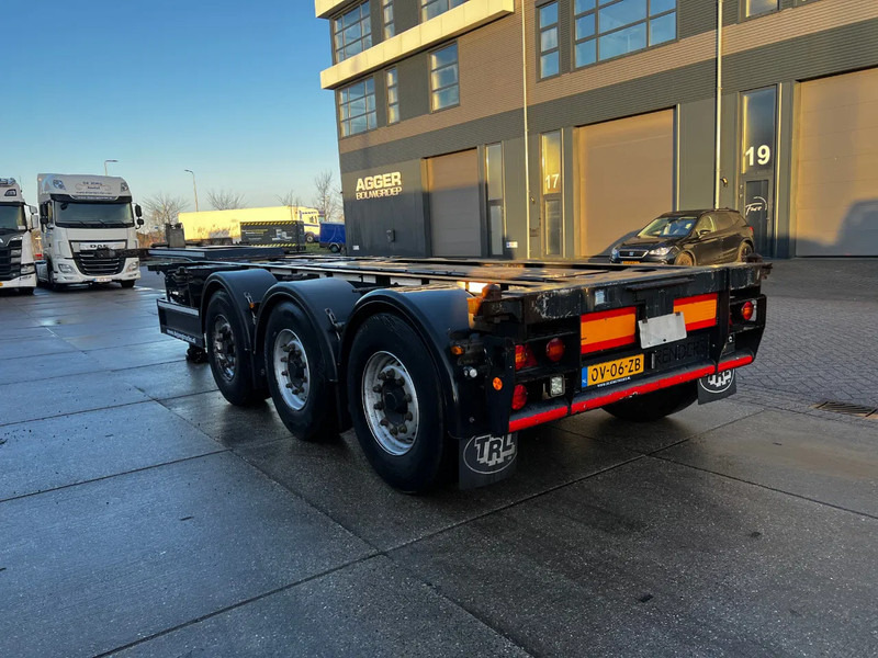 Renders Euro 800 3DFCST / Container Chassis / 45FT / 1x Lift Axle / 2x Extendable - Container transporter/ Swap body semi-trailer: picture 3 Renders Euro 800 3DFCST / Container Chassis / 45FT / 1x Lift Axle / 2x Extendable - Container transporter/ Swap body semi-trailer: picture 3