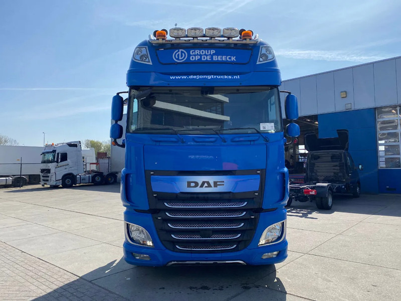 DAF XF 106.480 SSC / Full spoilers / Retarder / Stand Airco / Hydraulic - Tractor unit: picture 2 DAF XF 106.480 SSC / Full spoilers / Retarder / Stand Airco / Hydraulic - Tractor unit: picture 2