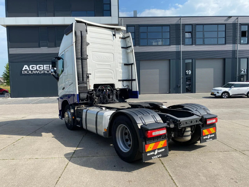 Volvo FH 13.500 Globetrotter XL / I-parkCool / 2x Tank - Tractor unit: picture 4 Volvo FH 13.500 Globetrotter XL / I-parkCool / 2x Tank - Tractor unit: picture 4