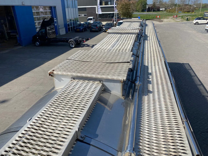 Tanker semi-trailer Van Hool Tank / Inox / 3 compartments / 30000 LT: picture 7 Tanker semi-trailer Van Hool Tank / Inox / 3 compartments / 30000 LT: picture 7
