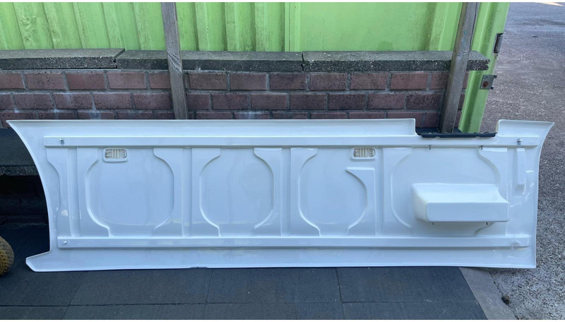 Scania Side Skirt Scania zijskirts - Aerodynamics/ Spoiler for Truck: picture 3 Scania Side Skirt Scania zijskirts - Aerodynamics/ Spoiler for Truck: picture 3