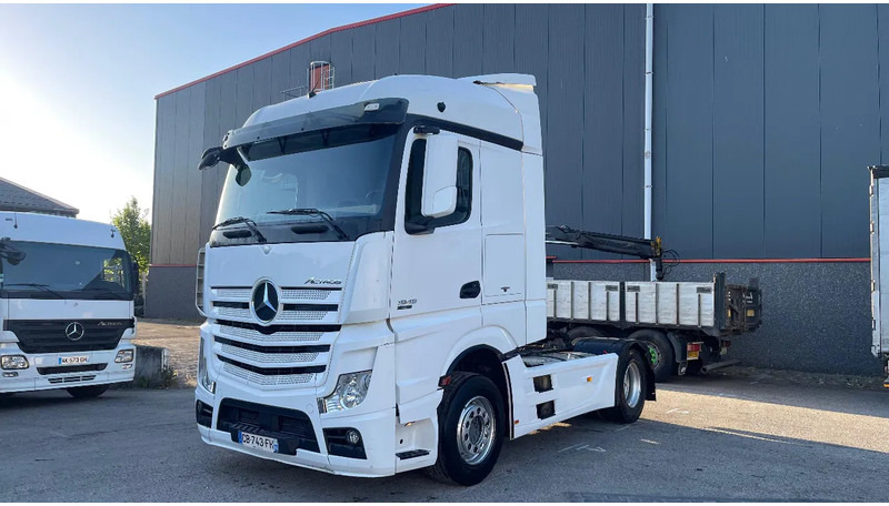 Mercedes-Benz Actros 1945 - Tractor unit: picture 1 Mercedes-Benz Actros 1945 - Tractor unit: picture 1