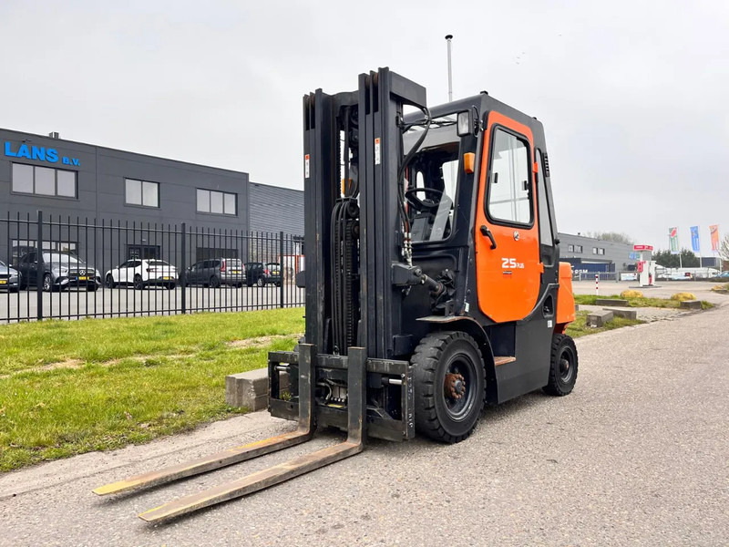 Doosan D25G PLUS - Forklift: picture 4 Doosan D25G PLUS - Forklift: picture 4