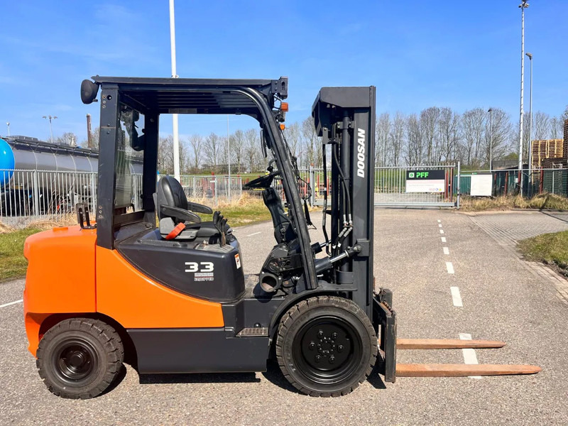 Doosan D33S- 7 - Diesel forklift: picture 1 Doosan D33S- 7 - Diesel forklift: picture 1