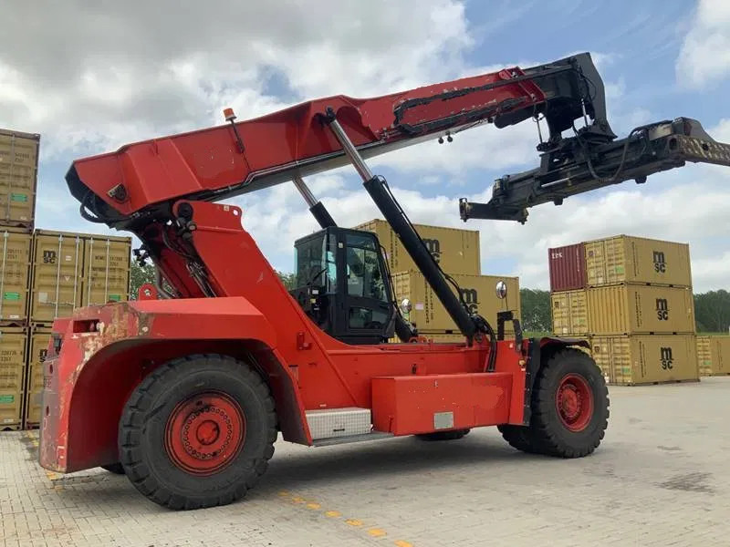 Hyster RS46-36CH - Reach stacker: picture 2 Hyster RS46-36CH - Reach stacker: picture 2