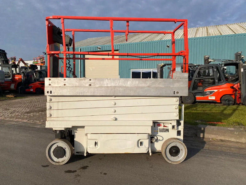 JLG 2630ES - Scissor lift: picture 1 JLG 2630ES - Scissor lift: picture 1