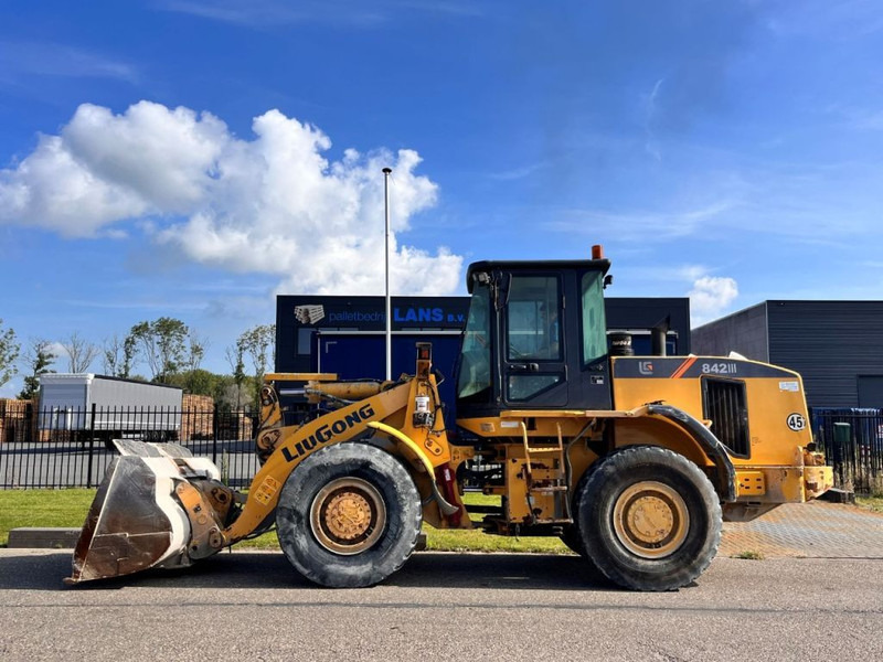 LIUGONG /CATERPILLAR CLG842 III - Wheel loader: picture 2 LIUGONG /CATERPILLAR CLG842 III - Wheel loader: picture 2