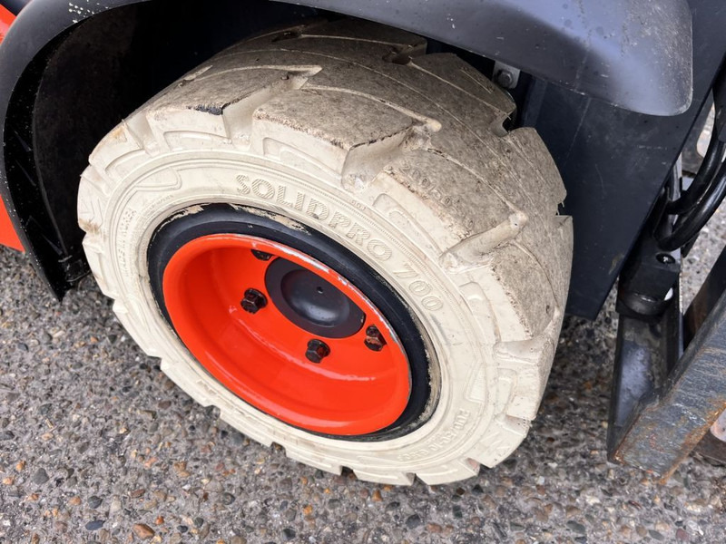 LPG forklift Linde H18T-01: picture 12