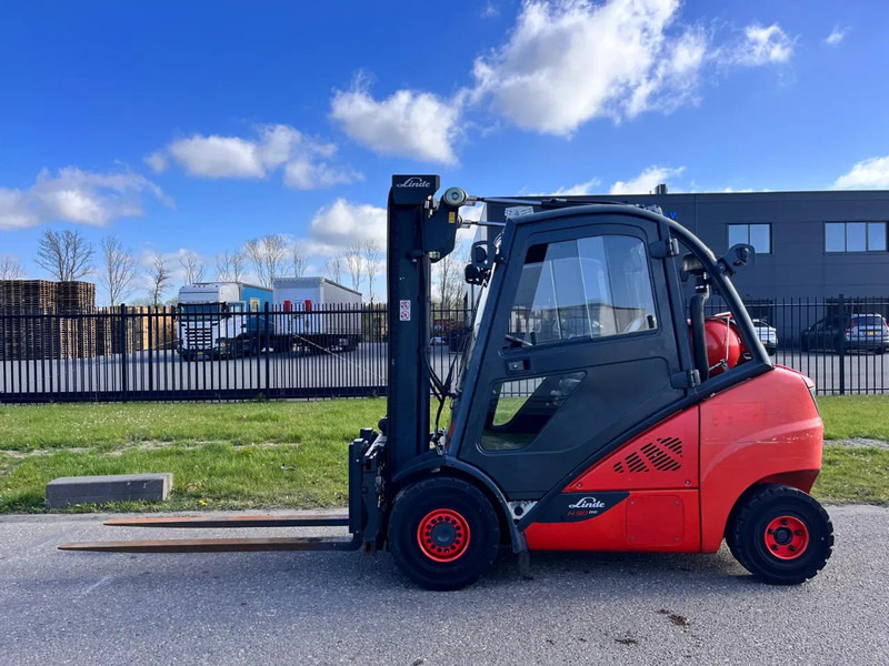 Linde H30T-02 - LPG forklift: picture 2 Linde H30T-02 - LPG forklift: picture 2