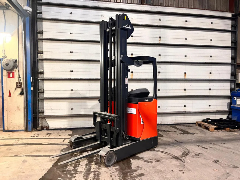 Linde R14-01 - Reach truck: picture 2 Linde R14-01 - Reach truck: picture 2