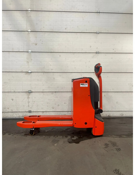 Linde T18 - Pallet truck: picture 2 Linde T18 - Pallet truck: picture 2