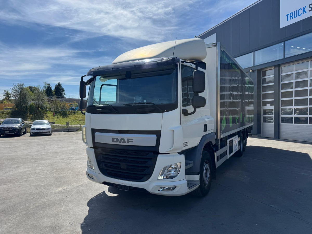 DAF CF370 6x2 Retarder Carrier 850 - Refrigerated truck: picture 1 DAF CF370 6x2 Retarder Carrier 850 - Refrigerated truck: picture 1