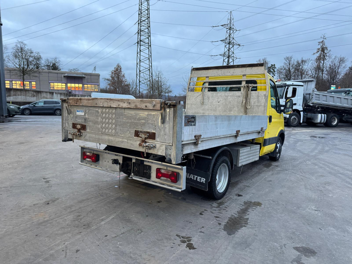 IVECO Daily 35C15 4x2 - Tipper van: picture 5 IVECO Daily 35C15 4x2 - Tipper van: picture 5