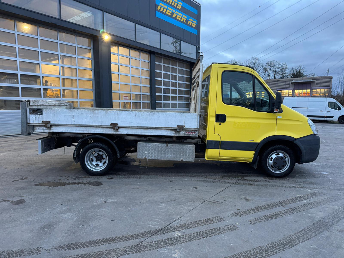 IVECO Daily 35C15 4x2 - Tipper van: picture 4 IVECO Daily 35C15 4x2 - Tipper van: picture 4