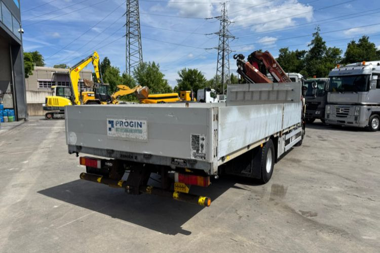 Iveco Eurocargo 160E28 Fassi 135-4 - Crane truck: picture 5 Iveco Eurocargo 160E28 Fassi 135-4 - Crane truck: picture 5