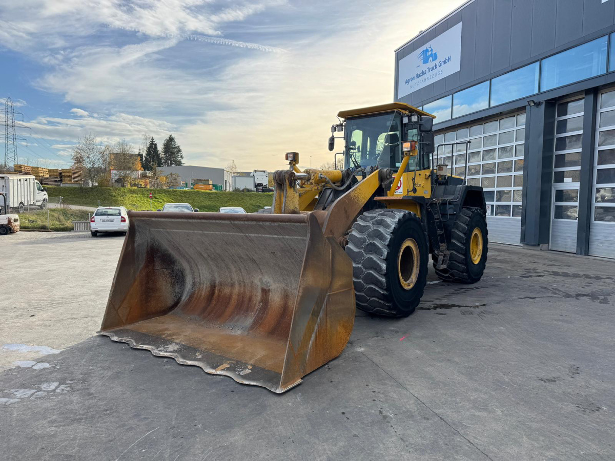 KOMATSU WA480-6 - Wheel loader: picture 1 KOMATSU WA480-6 - Wheel loader: picture 1
