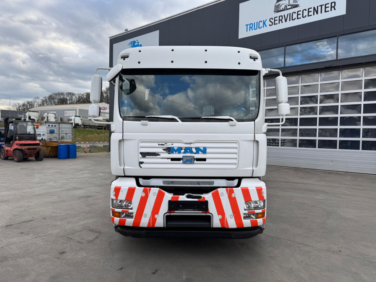 MAN TGA 26.440 6x2 PK16502-4 - Crane truck: picture 3 MAN TGA 26.440 6x2 PK16502-4 - Crane truck: picture 3