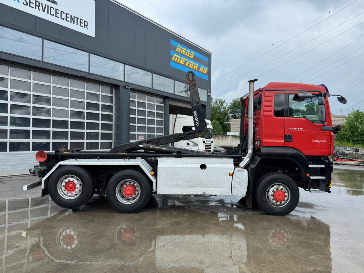 MAN TGA 28.440 6x4/4 AHK - Hook lift truck: picture 4 MAN TGA 28.440 6x4/4 AHK - Hook lift truck: picture 4
