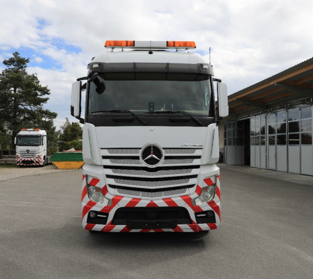 MERCEDES Actros 2548 6x2 - Cab chassis truck: picture 2 MERCEDES Actros 2548 6x2 - Cab chassis truck: picture 2