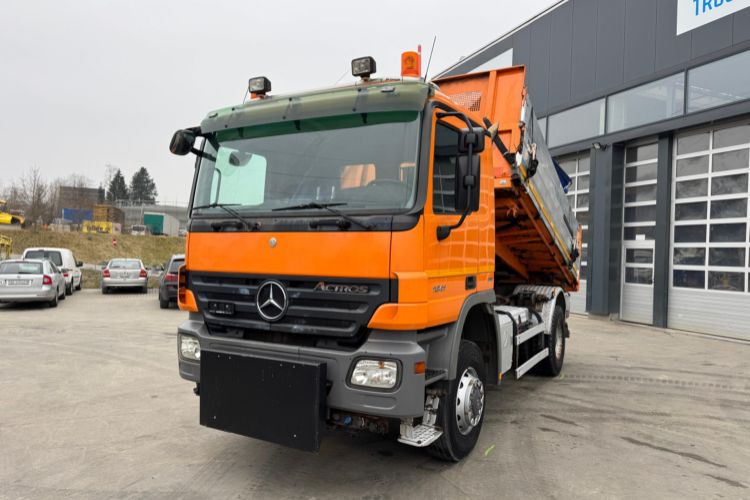 Mercedes-Benz Actros 1841 4x4 mit Schneeplfug - Tipper: picture 1 Mercedes-Benz Actros 1841 4x4 mit Schneeplfug - Tipper: picture 1